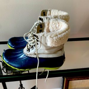 Sperry duck shoes fit like 8.5